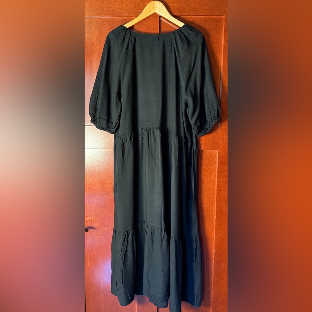 H&M Black Short Puff Sleeve Long Tiered Dress Size Large - Picture 9 of 9